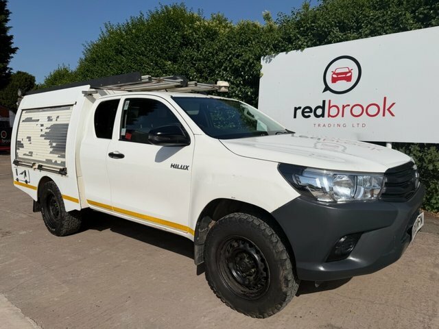 Toyota HILUX 2.4 D-4d Active Pickup Double Cab Manua White #2