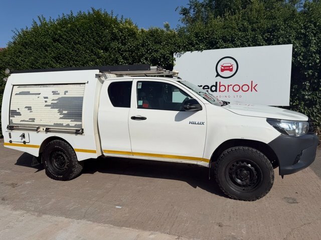 Toyota HILUX 2.4 D-4d Active Pickup Double Cab Manua White #3