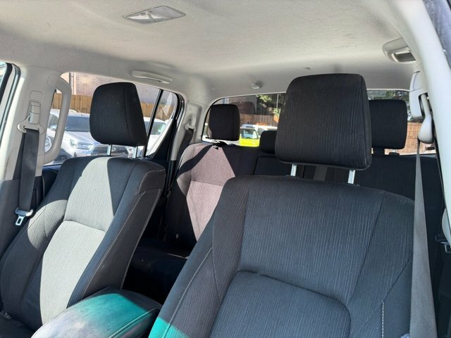 Toyota HILUX 2.4 D-4d Active Single Cab Pickup  #17