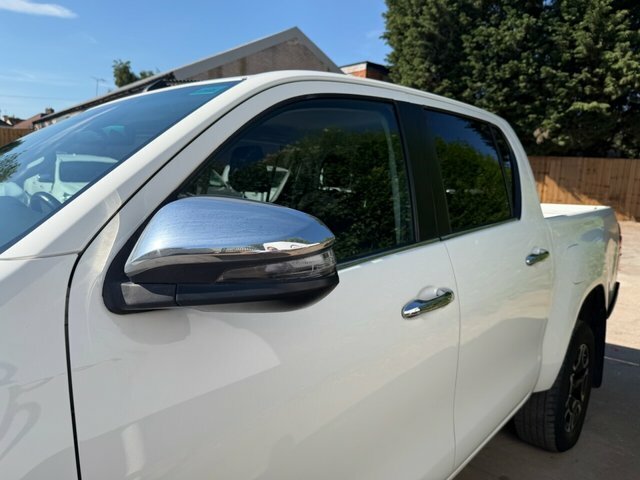 Toyota HILUX 2.4 D-4d Active Single Cab Pickup  #9