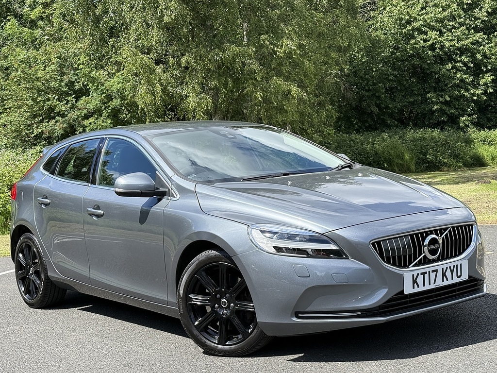 Volvo V40 2.0 D4 Inscription Hatchback Euro Grey