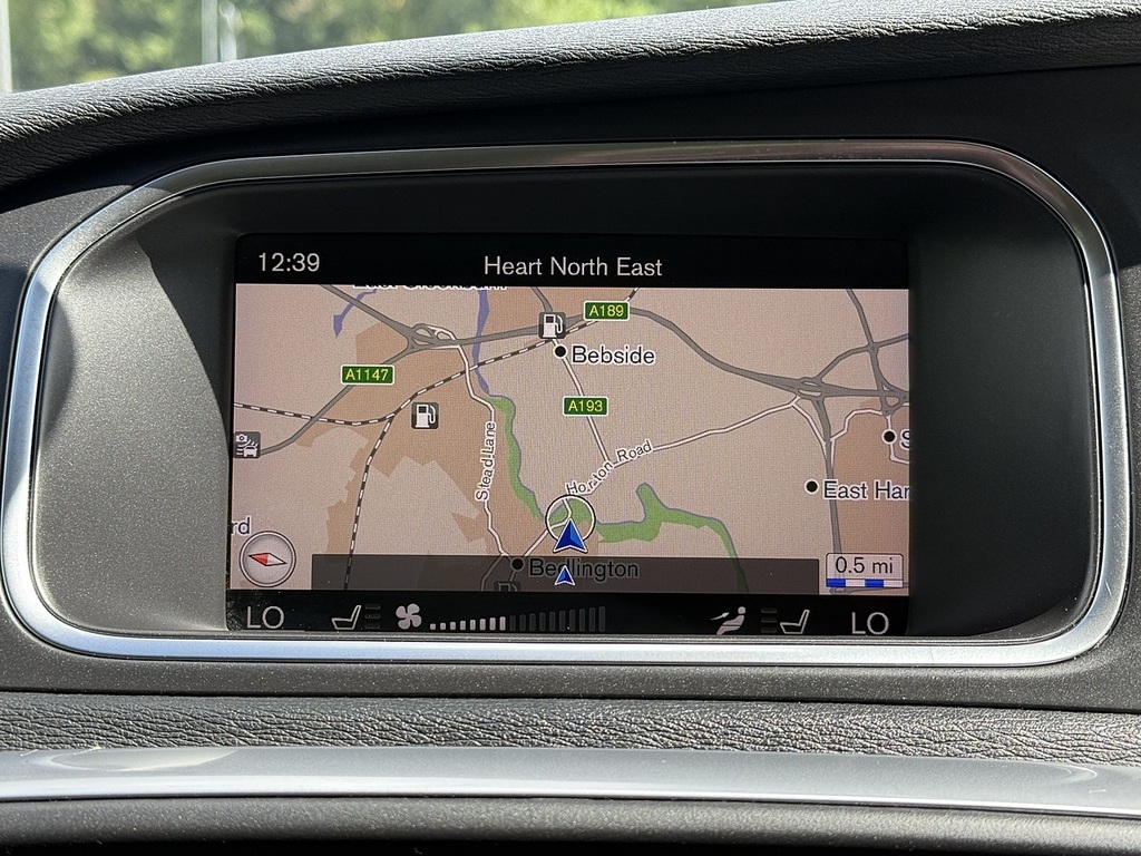Volvo V40 2.0 D4 Inscription Hatchback Euro Grey #5