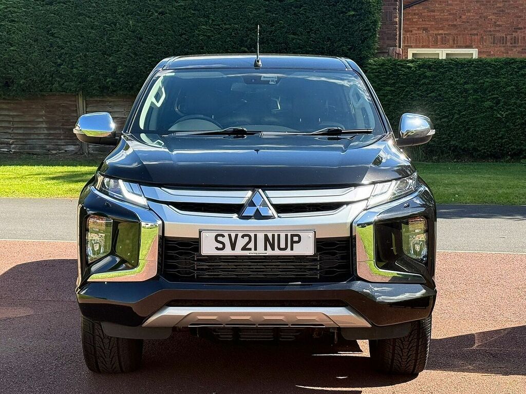 Mitsubishi L200 Di-d Dc Barbarian Black #2