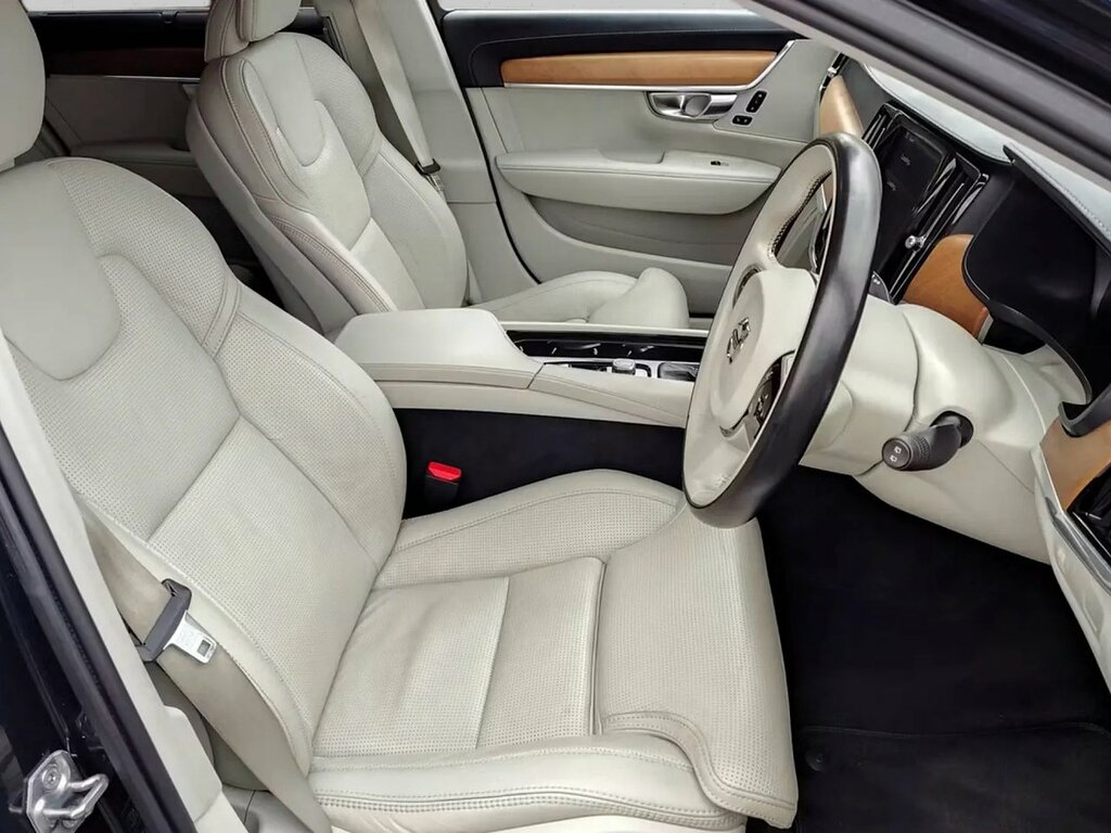 Volvo V90 2.0 D4 Inscription Pro Estate Euro Blue #2