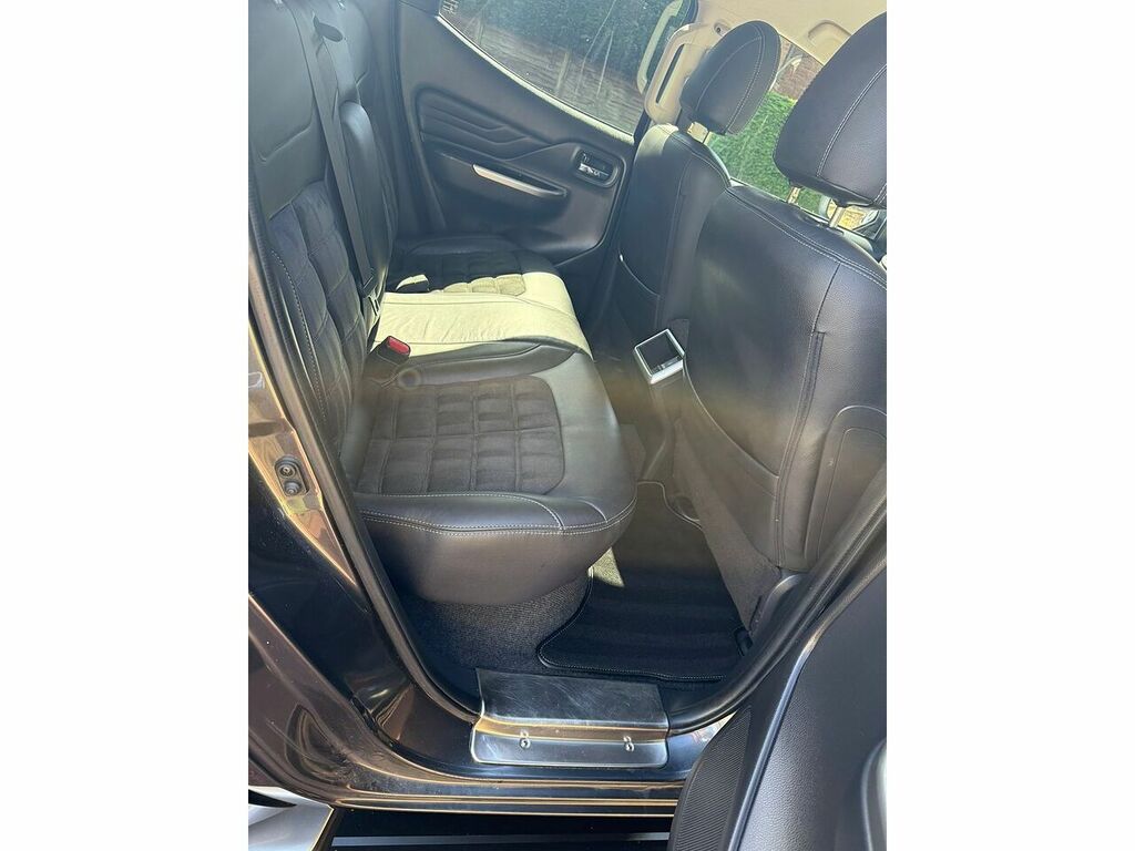 Mitsubishi L200 2.3 L200 Barbarian Silver #12