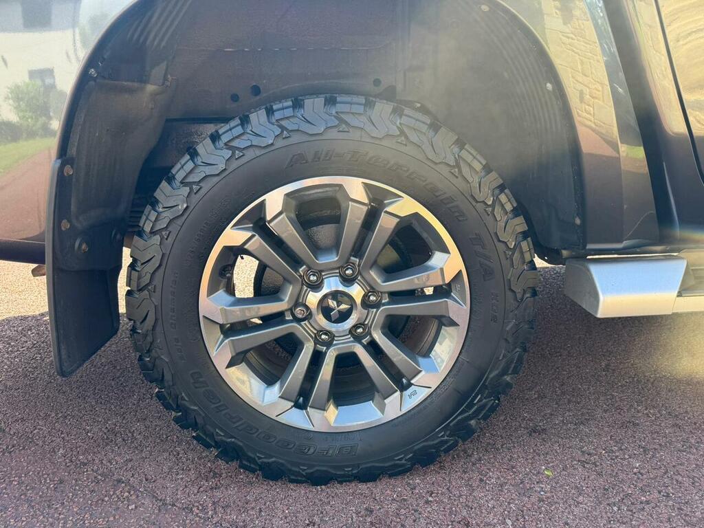 Mitsubishi L200 2.3 L200 Barbarian Silver #10