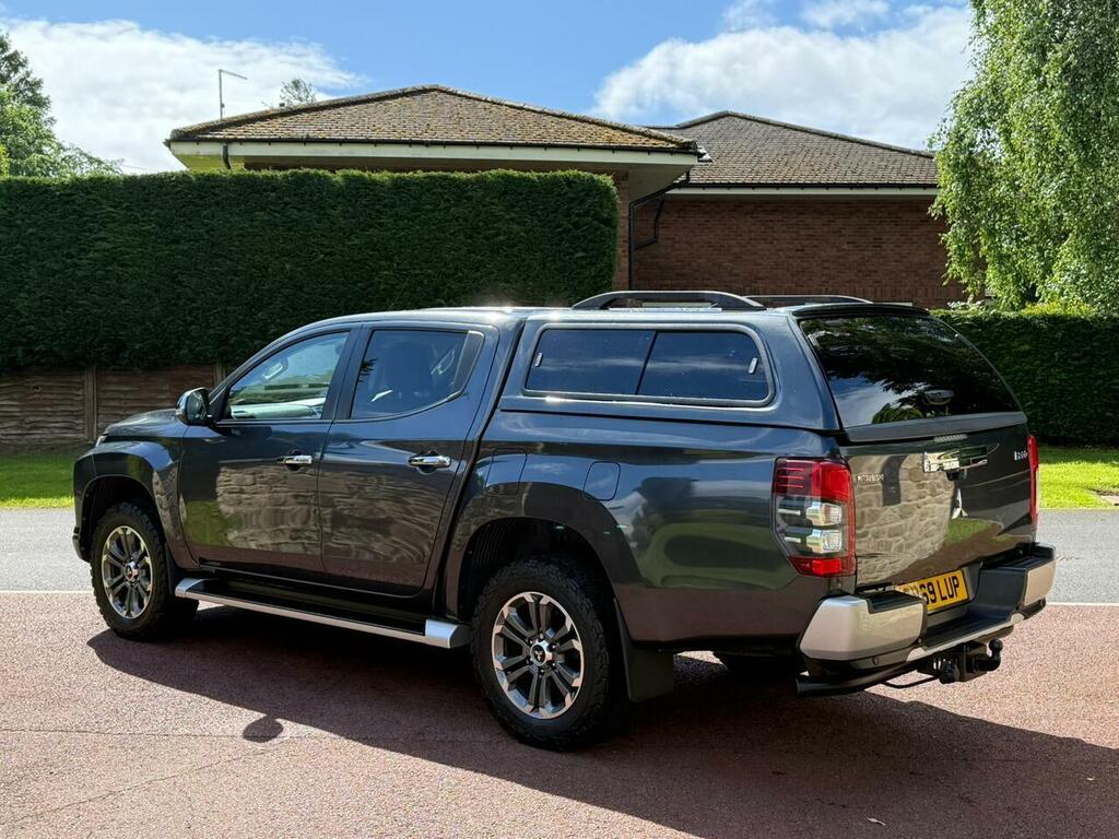 Mitsubishi L200 2.2 Di-d Dc Barbarian X Pickup Double Cab Dies Grey #6