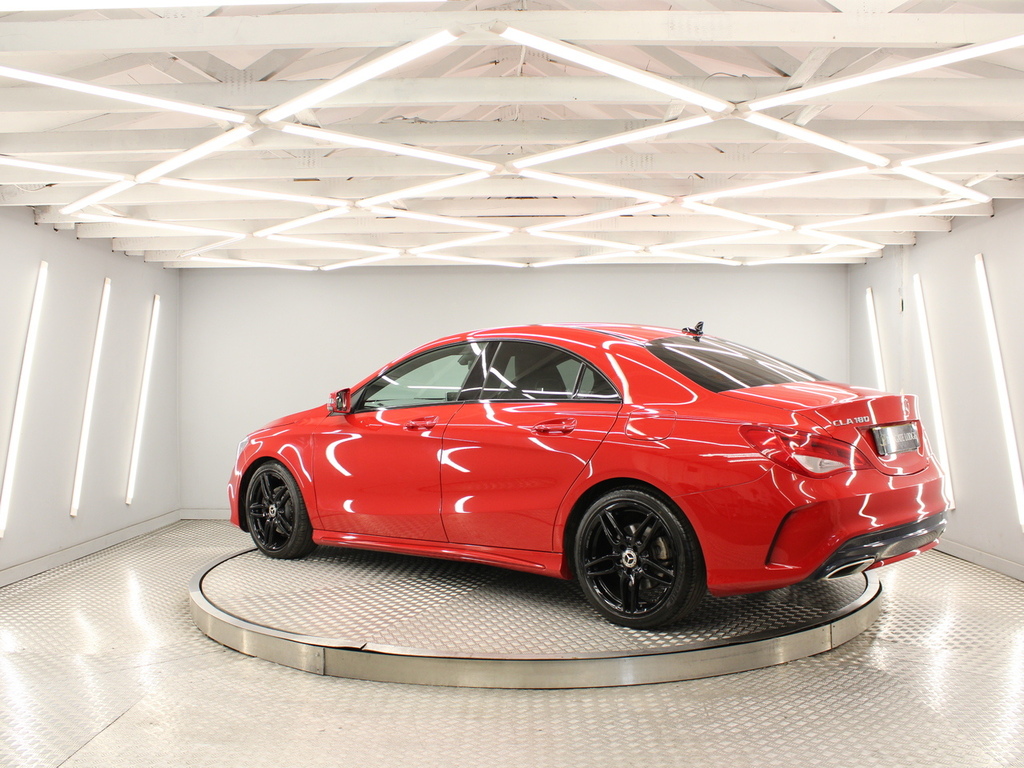 Mercedes-Benz CLA Class Cla 180 Amg Line Edition Red #4