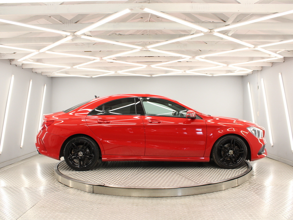 Mercedes-Benz CLA Class Cla 180 Amg Line Edition Red