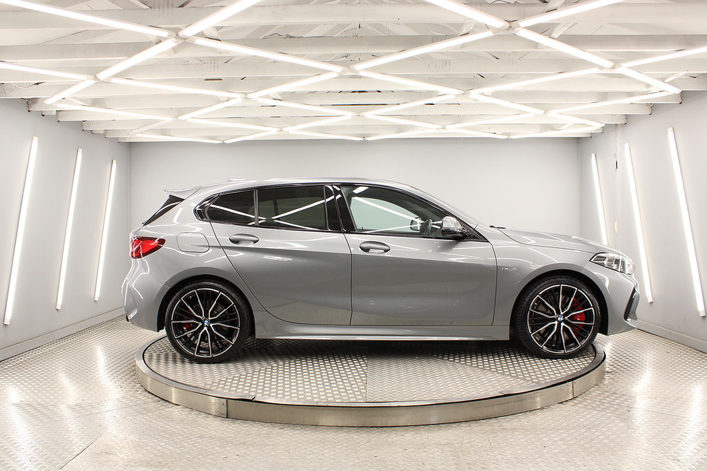 BMW 1 Series Hatchback YF73WVZ Grey #2
