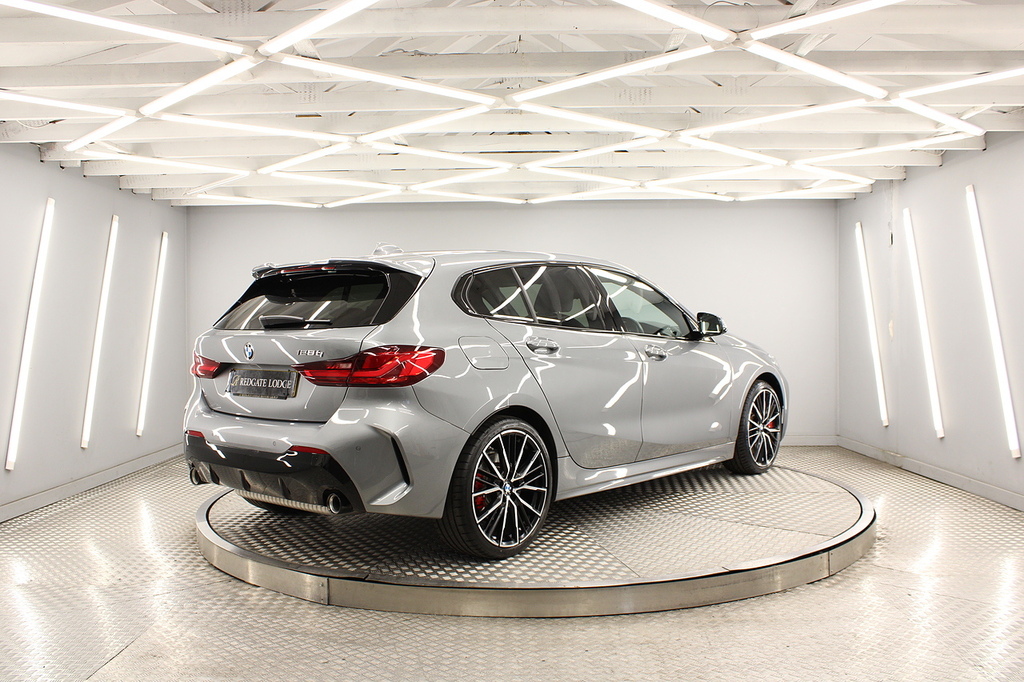 BMW 1 Series Hatchback YF73WVZ Grey #4