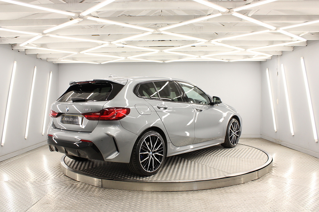 BMW 1 Series Hatchback YC24UNL Grey #4
