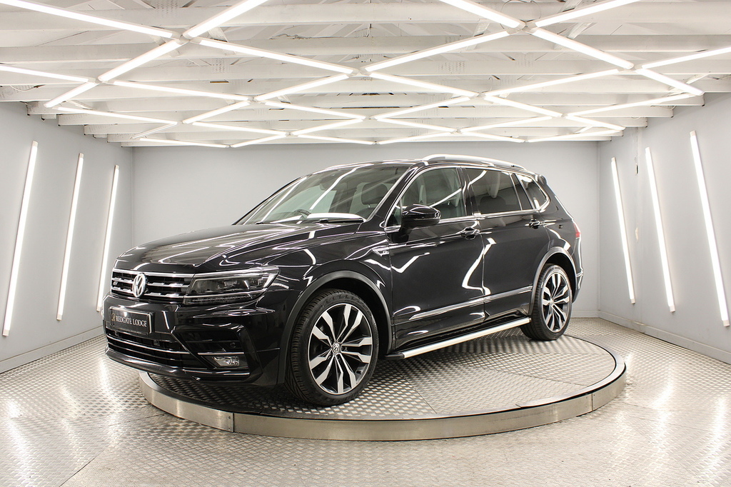 Volkswagen Tiguan Allspace Suv SB18CJO Black #6