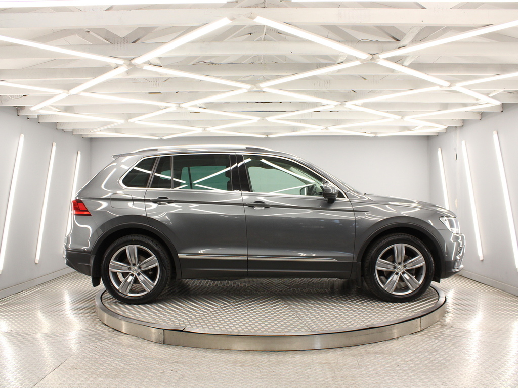 Volkswagen Tiguan Tiguan Match Tdi NXZ8887 Grey #2