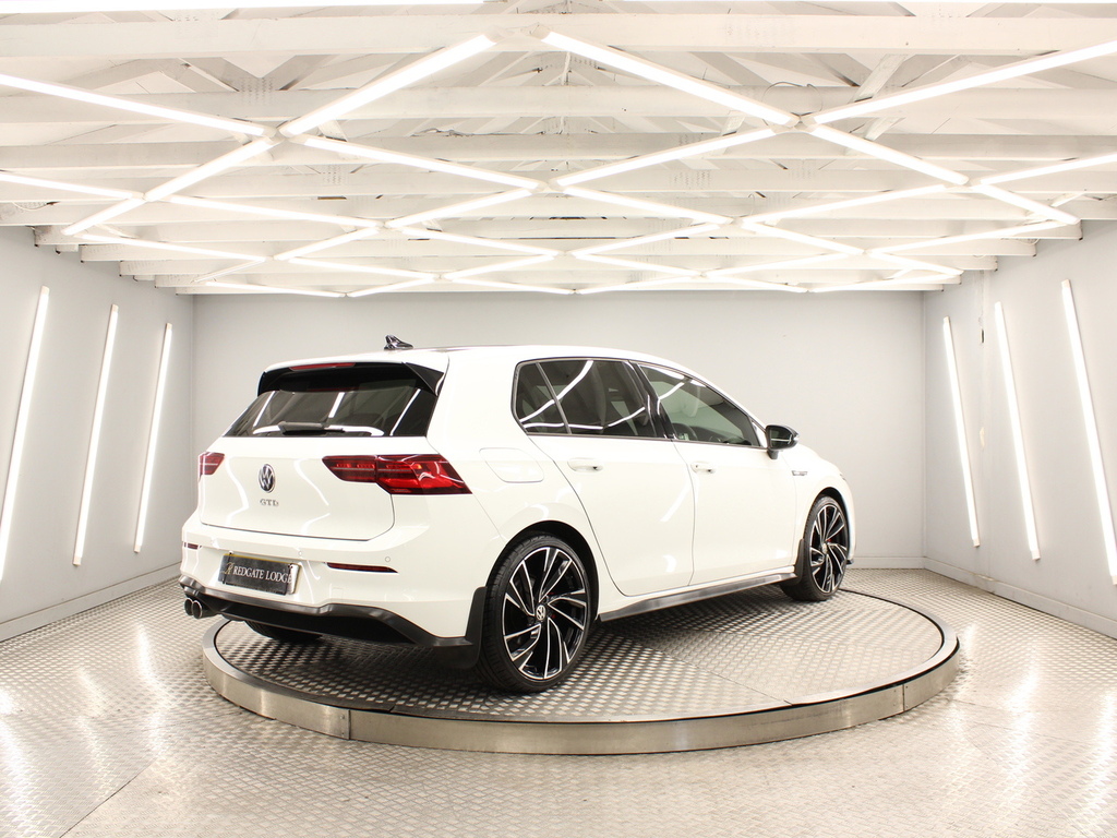 Volkswagen Golf Hatchback YB22NJK White #3
