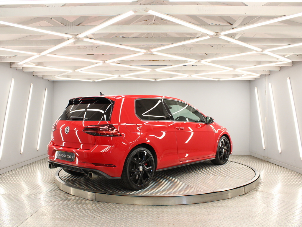 Volkswagen Golf Hatchback DA67YZB Red #4
