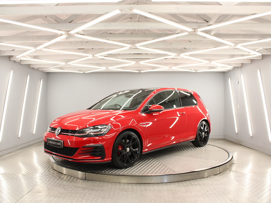 Volkswagen Golf Hatchback DA67YZB Red #6