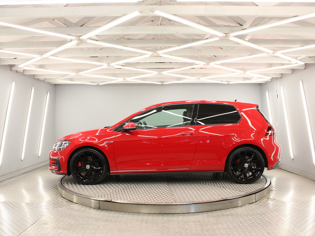 Volkswagen Golf Hatchback DA67YZB Red #3