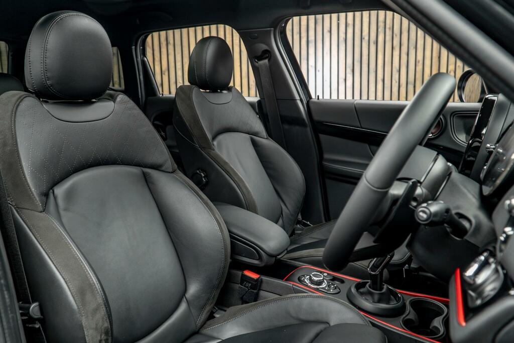 Mini Countryman 2.0 Cooper S Sport Steptronic Euro 6 Ss LS23PNL Black #2
