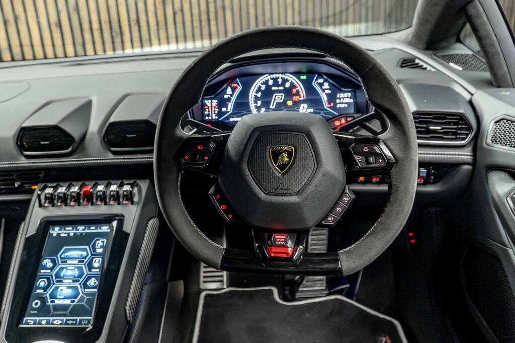 Lamborghini Huracan   #25