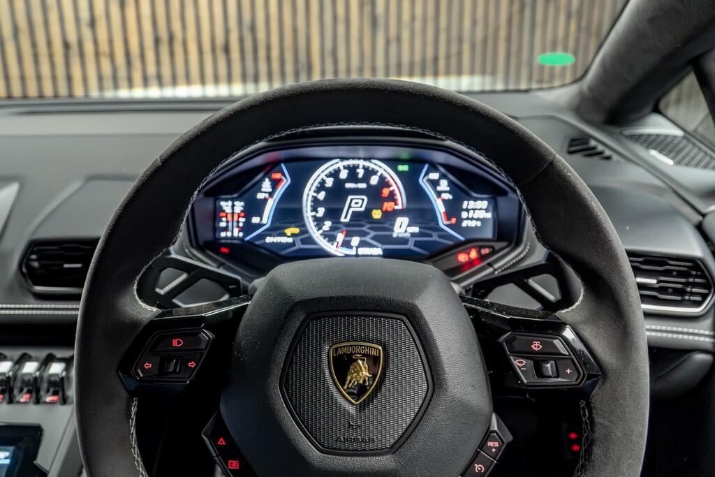 Lamborghini Huracan   #32