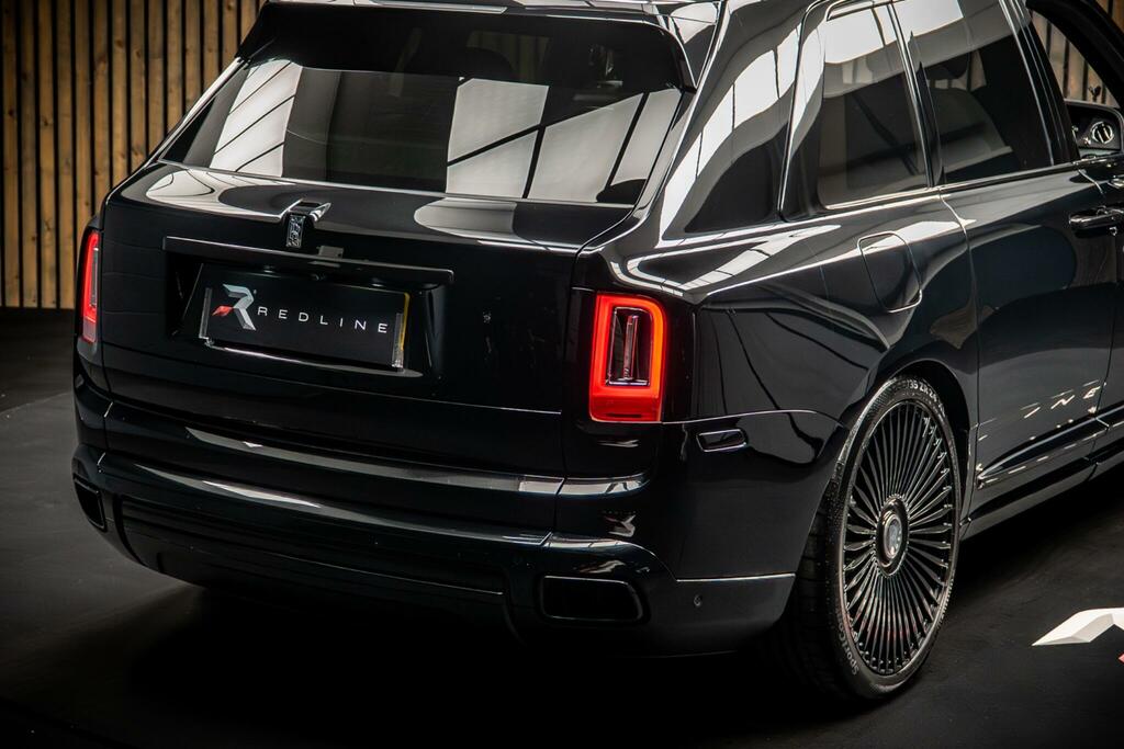 Rolls-Royce Cullinan 5dr Auto Black #22