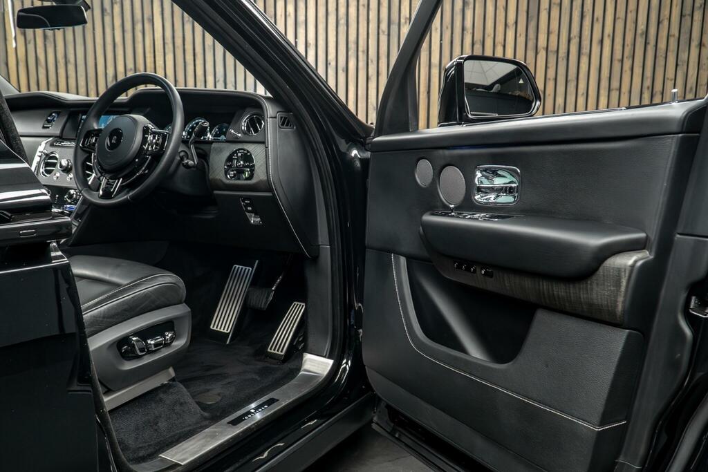 Rolls-Royce Cullinan 5dr Auto Black #31