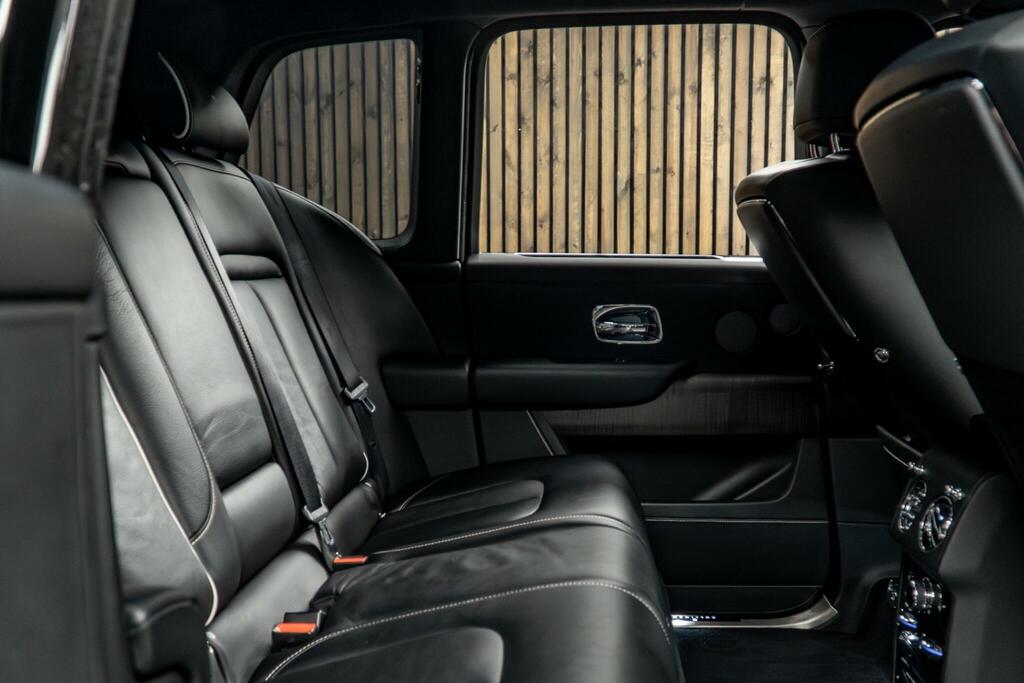 Rolls-Royce Cullinan 5dr Auto Black #49
