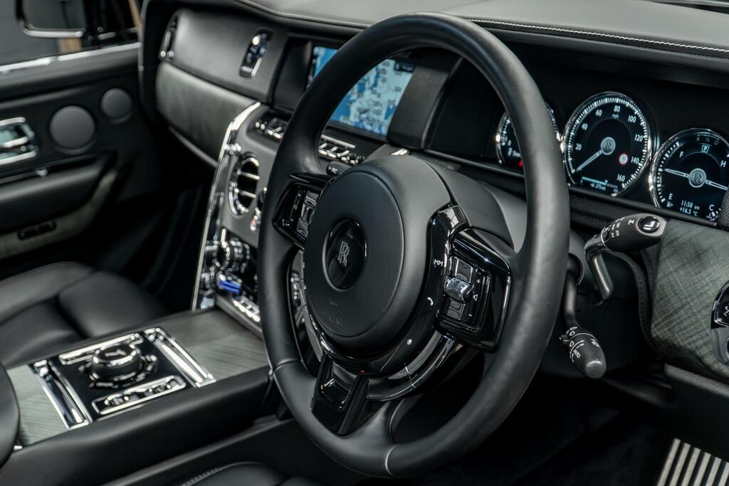 Rolls-Royce Cullinan 5dr Auto Black #28