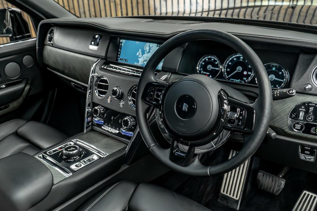 Rolls-Royce Cullinan 5dr Auto Black #23