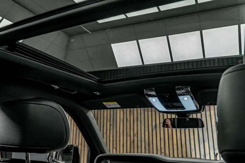 Rolls-Royce Cullinan 5dr Auto Black #47