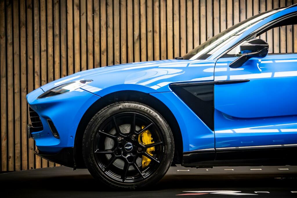 Aston Martin DBX V8 Grey #9