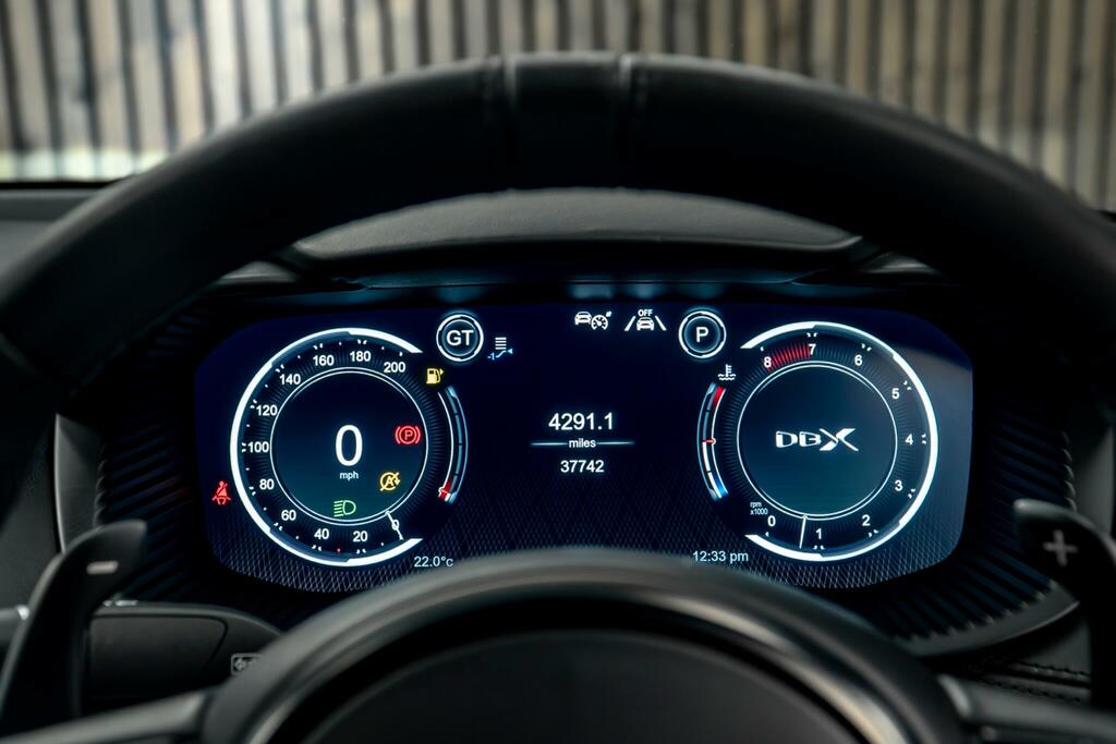 Aston Martin DBX V8 Grey #35