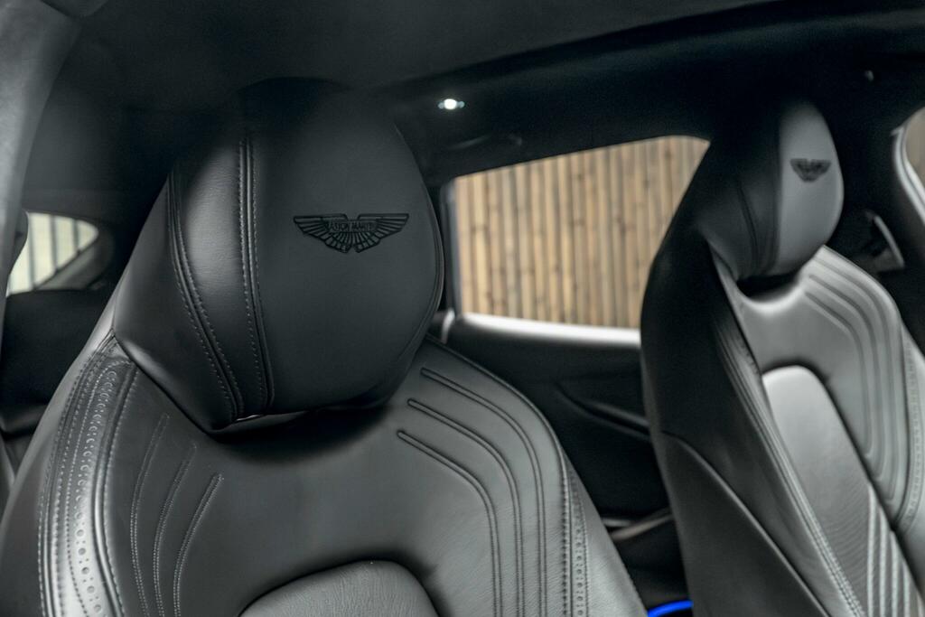 Aston Martin DBX V8 Grey #37