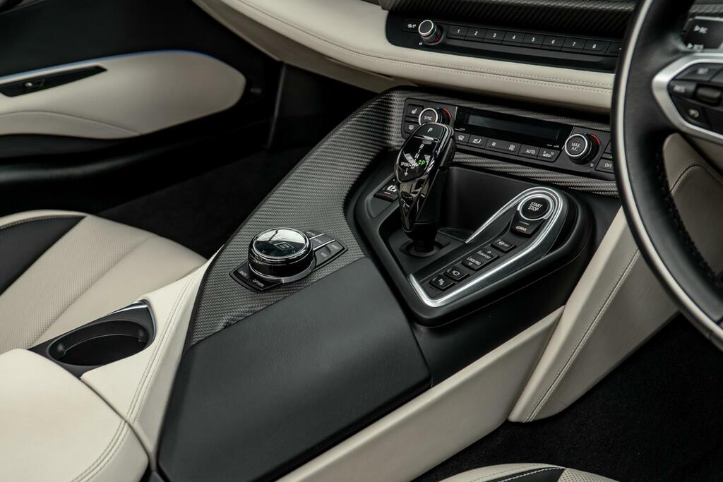 BMW i8 2dr Auto Grey #37