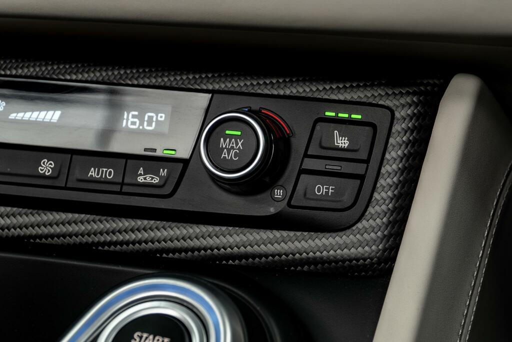 BMW i8 2dr Auto Grey #41