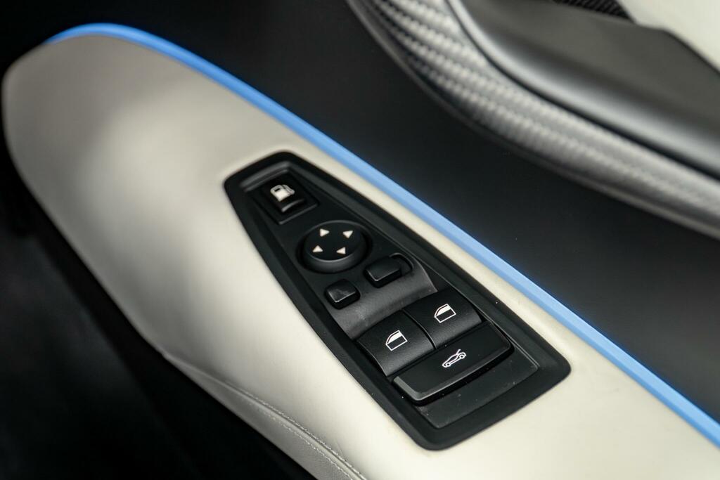 BMW i8 2dr Auto Grey #35