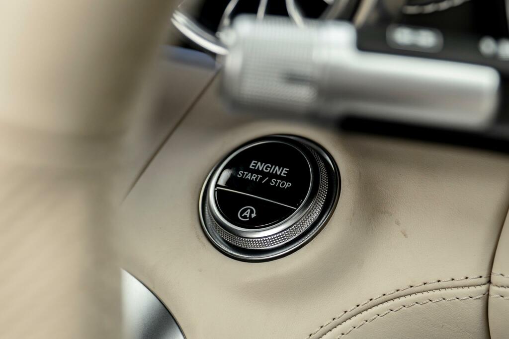 Mercedes-Benz SL Class Sl 55 4Matic Premium Plus White #41