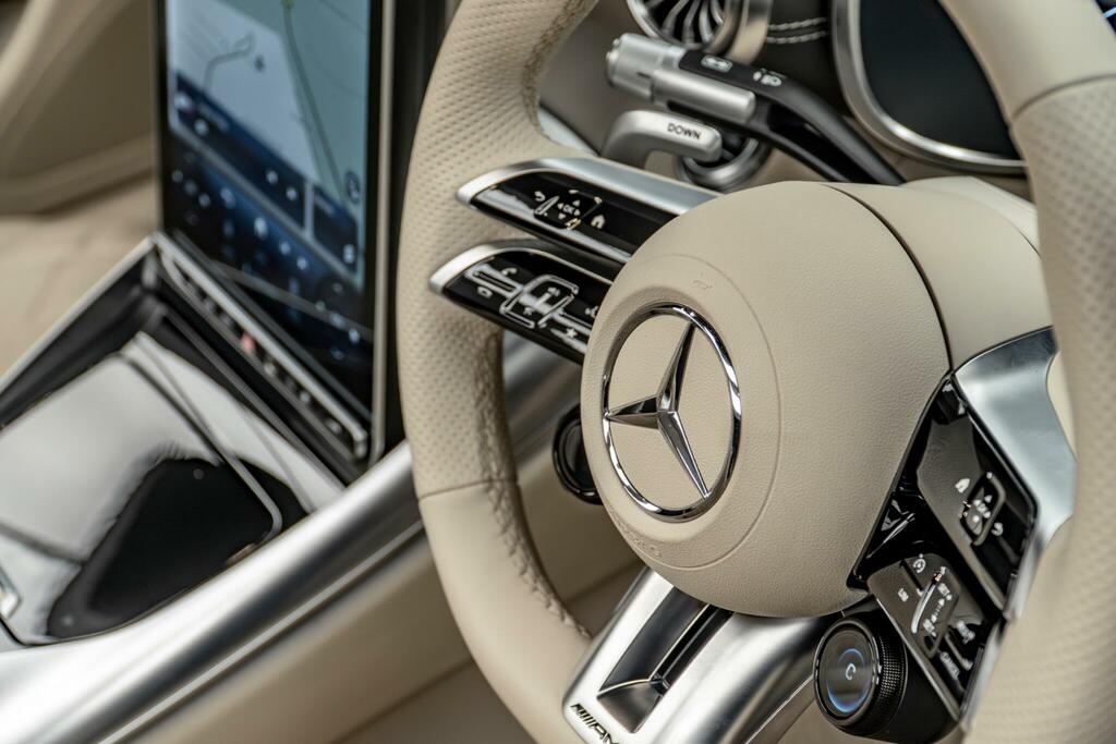 Mercedes-Benz SL Class Sl 55 4Matic Premium Plus White #36