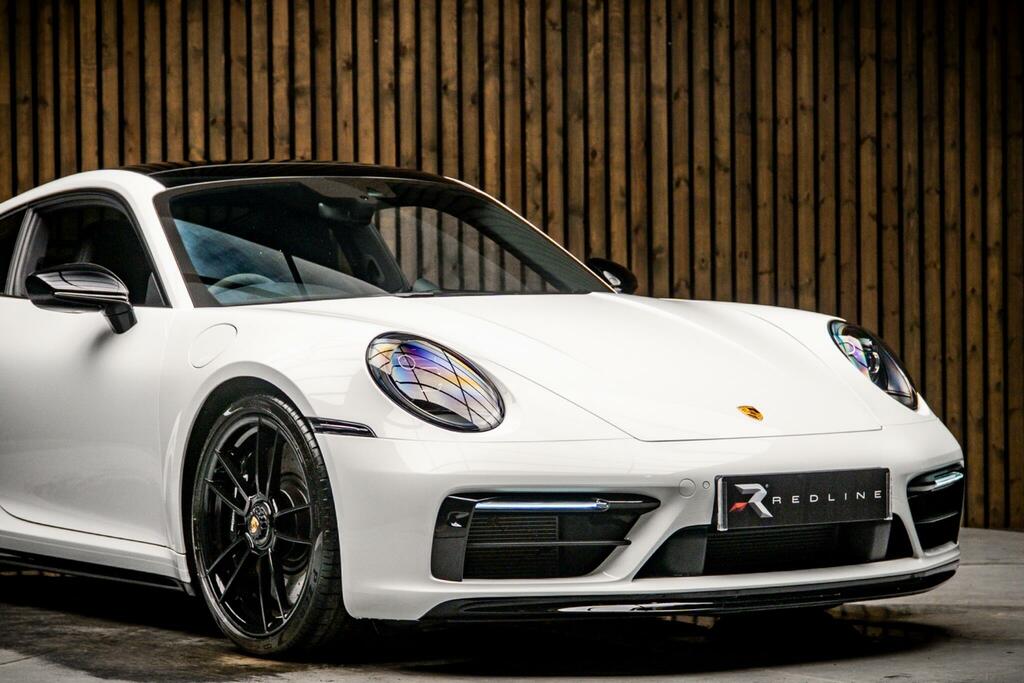Porsche 911 Targa 4 Gts Silver #12
