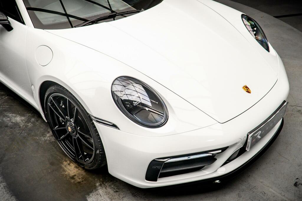 Porsche 911 Targa 4 Gts Silver #11