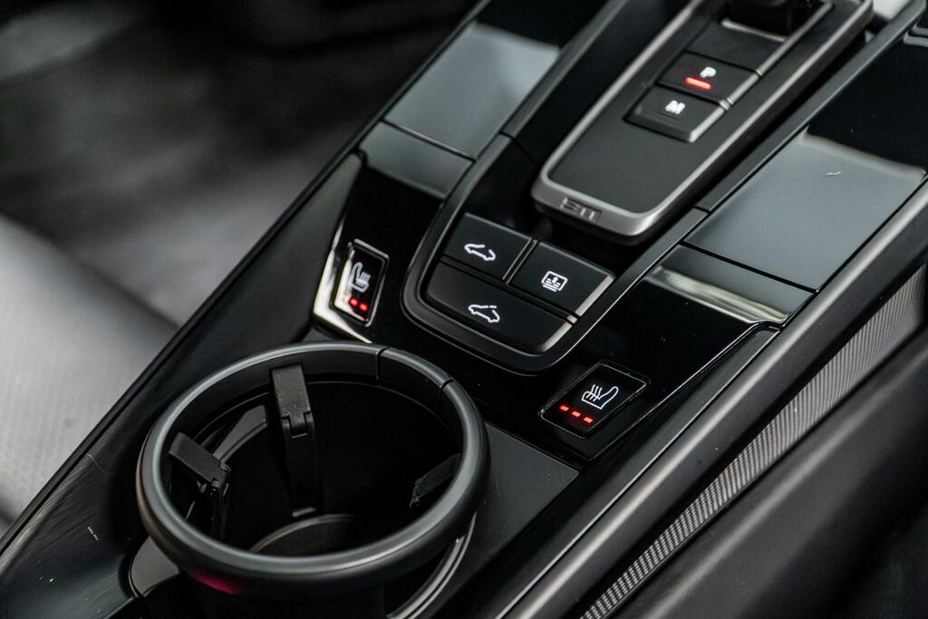 Porsche 911 Targa 4 Gts Silver #32