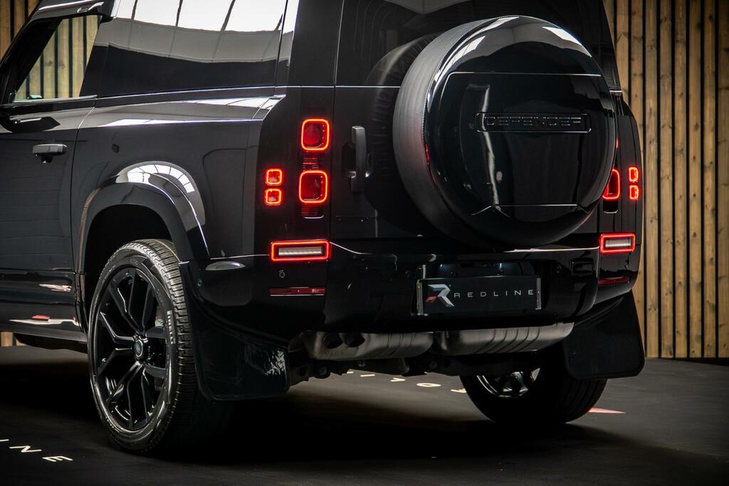 Land Rover Defender 90 X-dynamic Hse Black #20