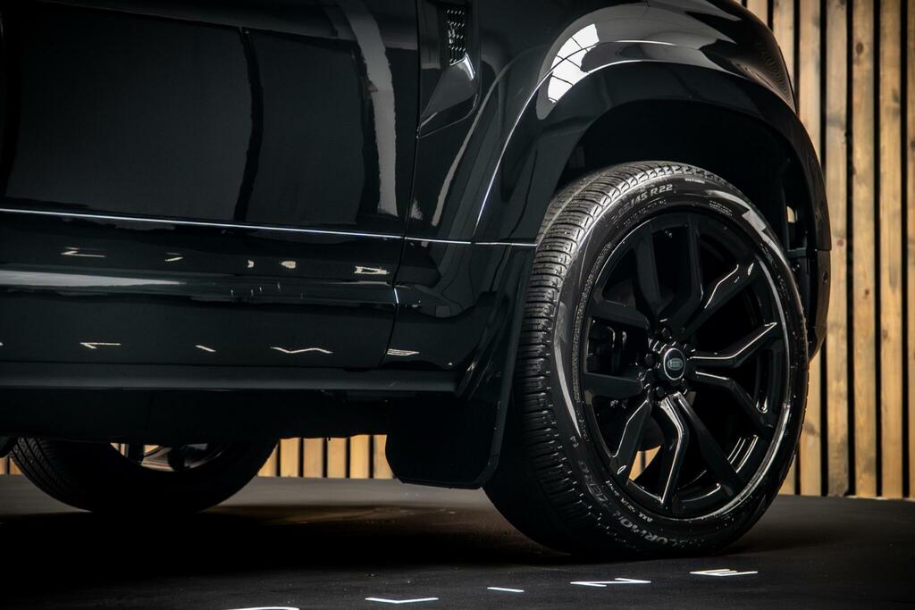 Land Rover Defender 90 X-dynamic Hse Black #14