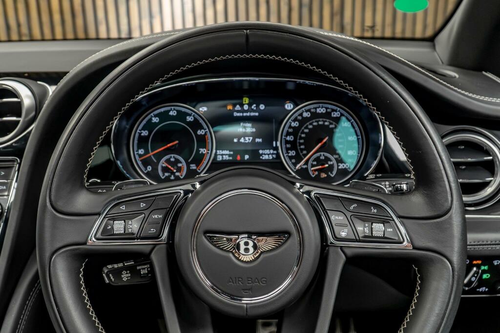 Bentley Bentayga 4.0 D Grey #33