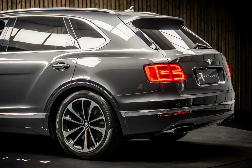 Bentley Bentayga 4.0 D Grey #17