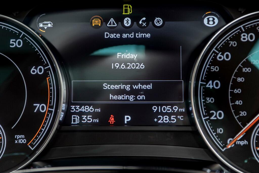 Bentley Bentayga 4.0 D Grey #40