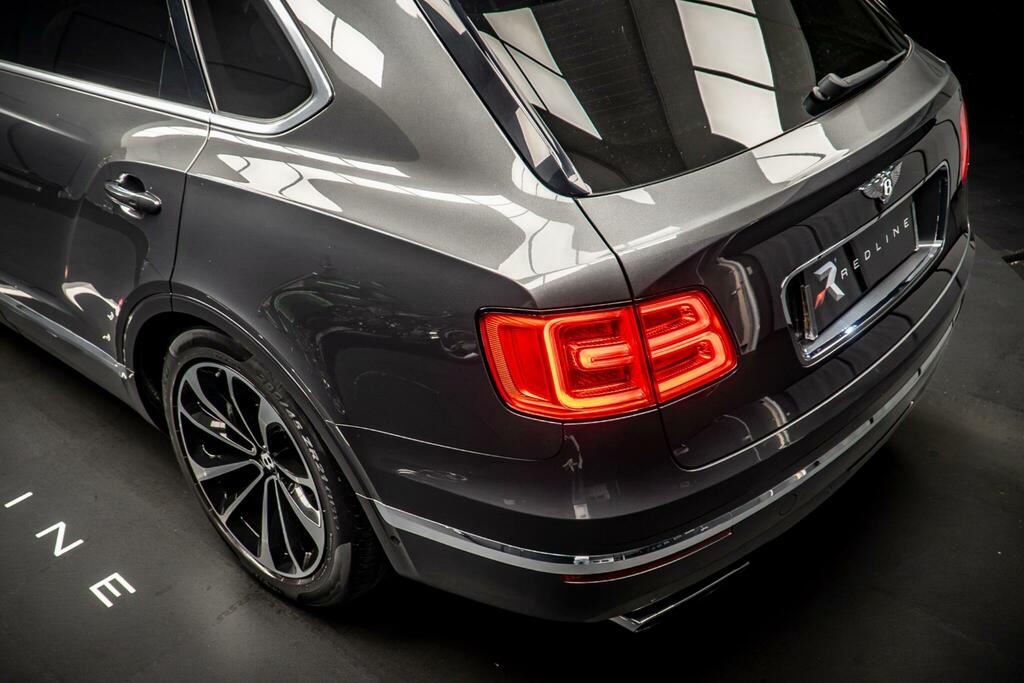 Bentley Bentayga 4.0 D Grey #19