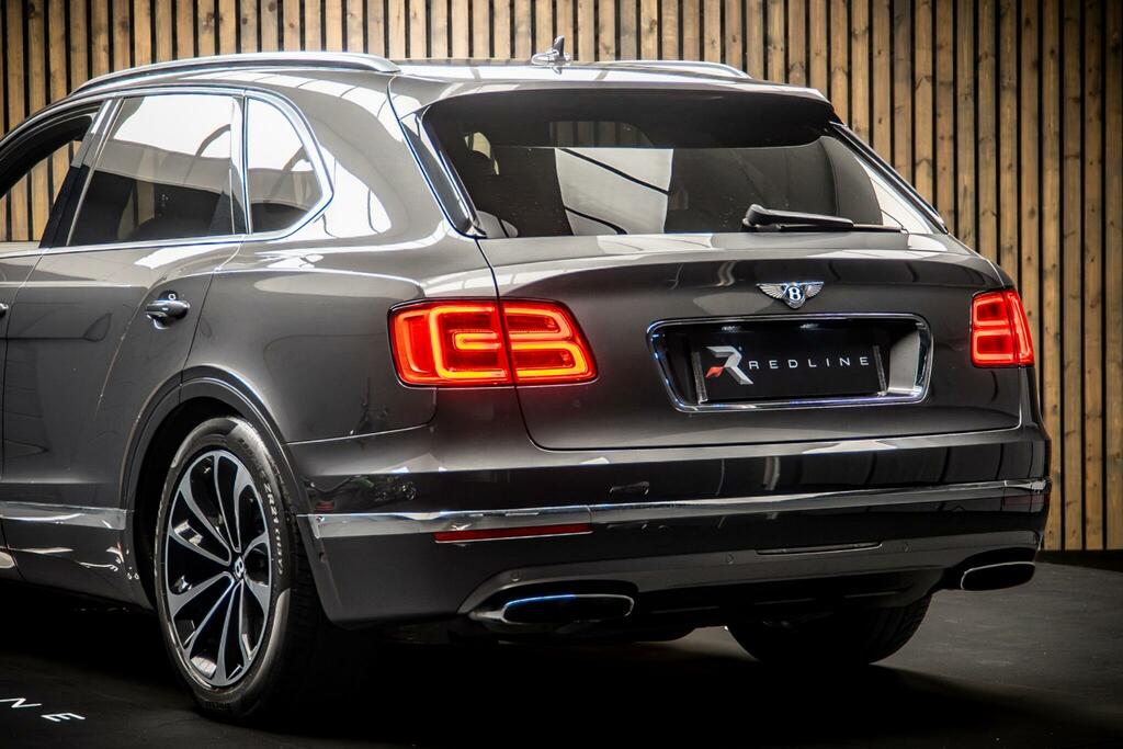 Bentley Bentayga 4.0 D Grey #20