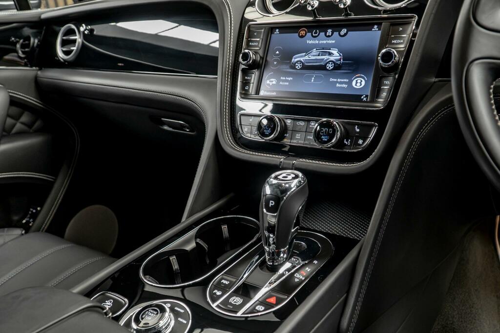 Bentley Bentayga 4.0 D Grey #25